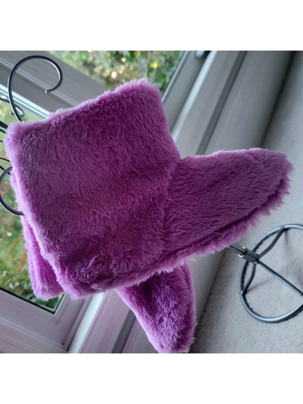 Size 11 Chatties Women’s Slippers Purple